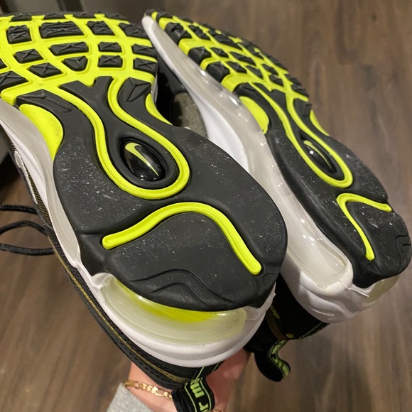 Nike air max 97 undefeated black volt logo - Picture 6 of 11